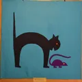 Gatto inarcato e topo