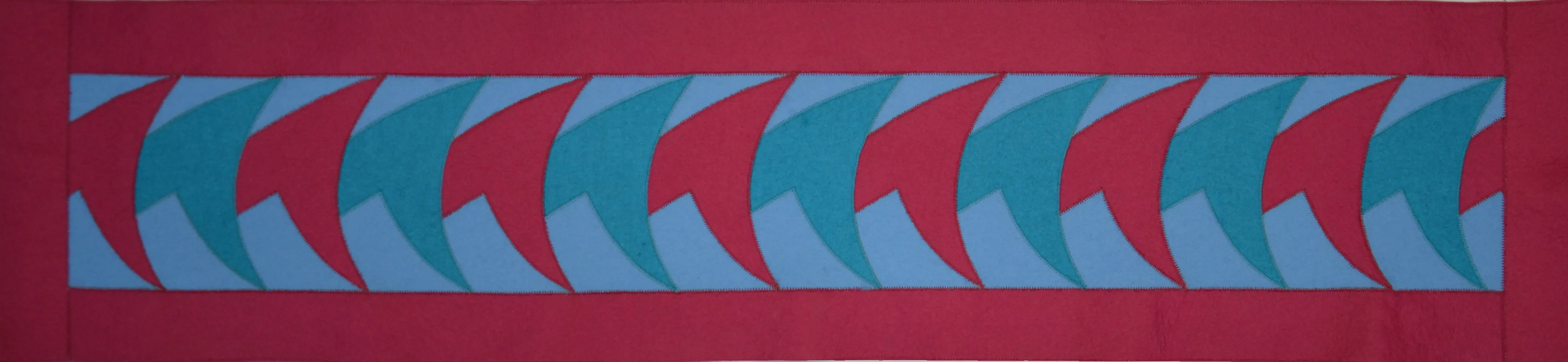 Cornice – Pellicani con pesci