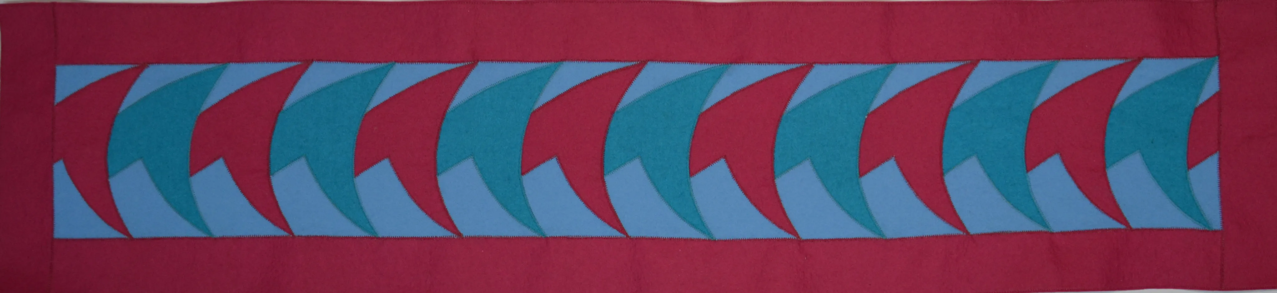 Cornice – Pellicani con pesci