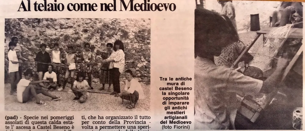 Ritaglio dell'articolo Al telaio come nel Medioevo dedicato ai corsi a Castel Beseno